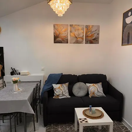 Appartement Royale 2 Pieces De 35 M2 Noisy-le-Sec Exterior foto